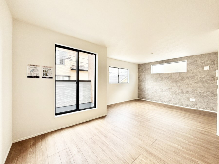 ���̑����� �傫�ȑ��͊J���������o�A�����Ղ�̗z�����S�n�悭���K�Ɋ�������