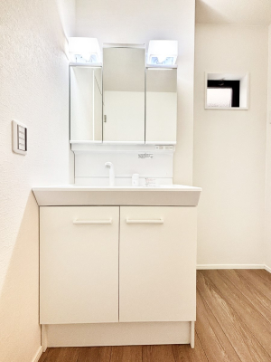 ���ʑ�E���ʏ� ���[�͂Ƌ@�\���ɗD�ꂽ���ʉ��ϑ�  