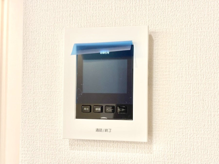 ���̑����� TV���j�^�[�t���C���^�[�t�H���Ŗh�Ɩʂ����S�ł��B