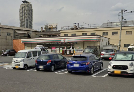 ���ӊ� �R���r�j 400m �Z�u��-�C���u�� ��������R���ړX