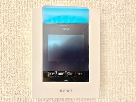 ���̑����� TV���j�^�[�t�C���^�[�t�H�����t���Ă��ăZ�L�����e�B�[��