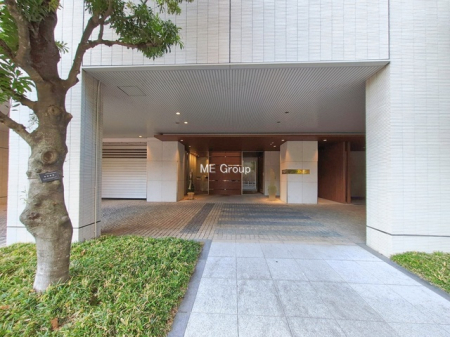 �G���g�����X -