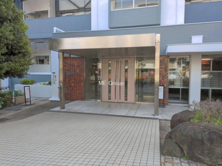 �G���g�����X -