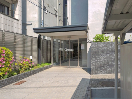 �G���g�����X -