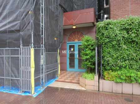 �G���g�����X -