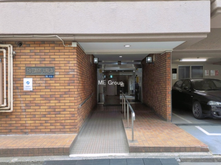 �G���g�����X -