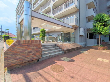 �G���g�����X -