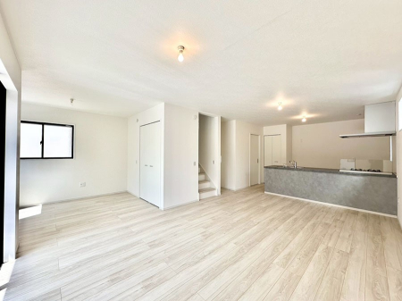 ���r���O �Ƒ��c���̎��Ԃ����������Ȃ��났�̃��r���O�_�C�j���O�B   