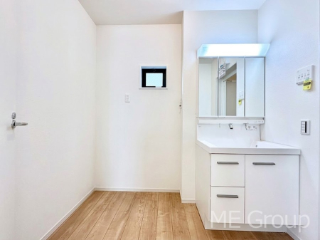 ���̑� �L�X�Ƃ�Ƃ�̂��郉���h���[�X�y�[�X�B  