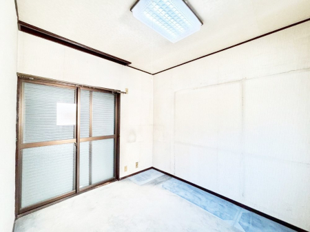 ���̑����� �o���R�j�[���J�������v���X���Ă����m��