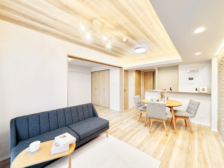 ���̑����� �Ƒ������R�ƏW�܂�e���̃X�y�[�X�ɂȂ肻��