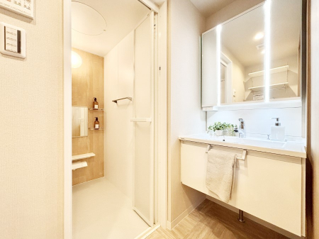 ���ʑ�E���ʏ� ������������ʉ��ώ��Œ��̐g�x�x�����K