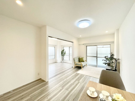 ���r���O �������������͋C�̂k�c�j�͉Ƒ��݂�Ȃ̉��K���