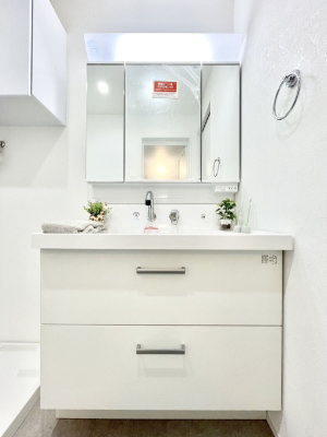 ���ʑ�E���ʏ� ������������ʉ��ώ��Œ��̐g�x�x�����K  