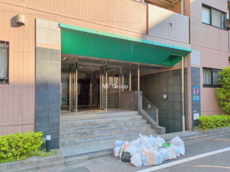 �G���g�����X -