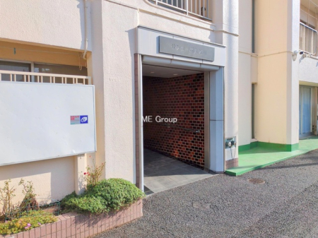 �G���g�����X -