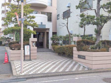 �G���g�����X -