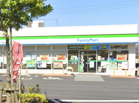 ���ӊ� �R���r�j 400m �t�@�~���[�}�[�g ��蒬�l���ړX