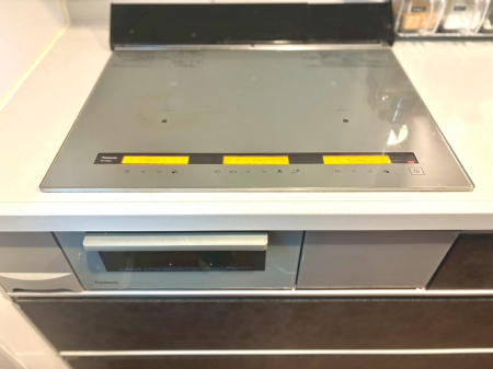 ���̑����� IH�N�b�L���O�q�[�^�[�͓V�̒����ʂ��t���b�g�Ȃ̂Œ�����̓T�b�ƈ�@�����邾���I