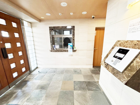 �G���g�����X �������������͋C�̃G���g�����X