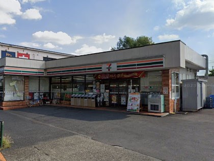 ���ӊ� �R���r�j 300m �Z�u��-�C���u�� �����l�c�R�R���ړX