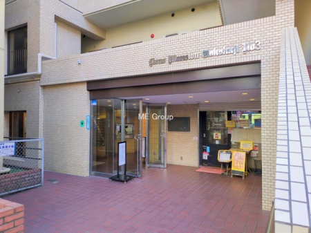 �G���g�����X -