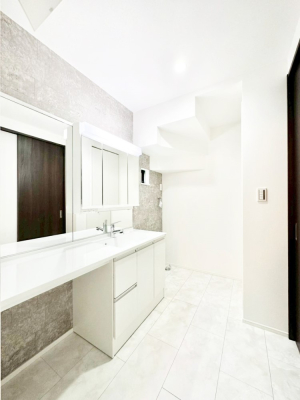 ���̑� ��Ƃ�̐��ʃX�y�[�X�Œ��̐g�x�x�����N���N