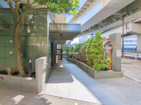 �G���g�����X -