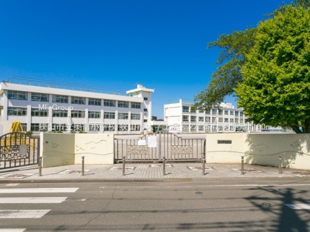 ���ӊ� ���w�Z 1100m ���R�s�����x���w�Z