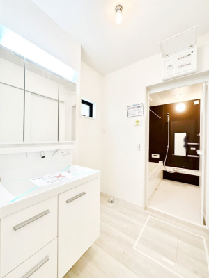 ���̑� 1���̎n�܂���S�n�悭�I�_�炩�Ȓ��̌����������鑋���������ʎ�