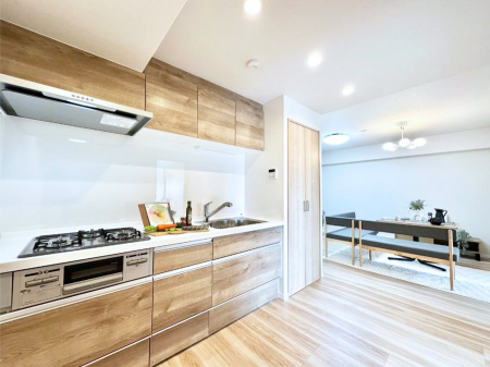 �L�b�`�� �������̂������ŉƑ��̏Ί炪�L����܂��I