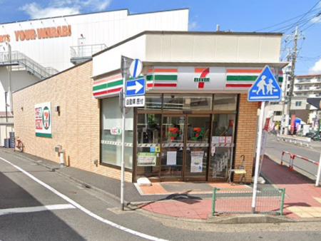 ���ӊ� �R���r�j 200m �Z�u��-�C���u���n�k���P���ړX