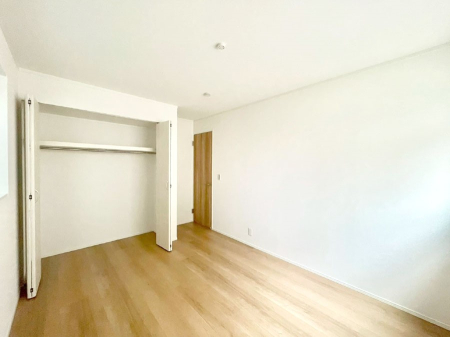 �q������ ���q���܂̂������Ƃ��Ă��I�ߗނ̐������ڂɕ֗��ȃN���[�[�b�g�t���̗m���B