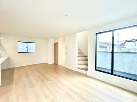 ���r���O ���r���O�K�i���Ƒ��̏Ί�Ɖ�b���Ȃ��ł���܂�  