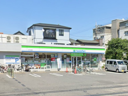 ���ӊ� �R���r�j 200m �t�@�~���[�}�[�g �]�ː�D�x�X