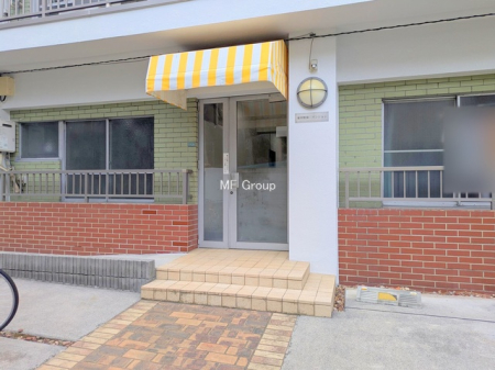 �G���g�����X -