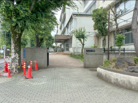 ���ӊ� ���w�Z 820m ���旧����ꒆ�w�Z