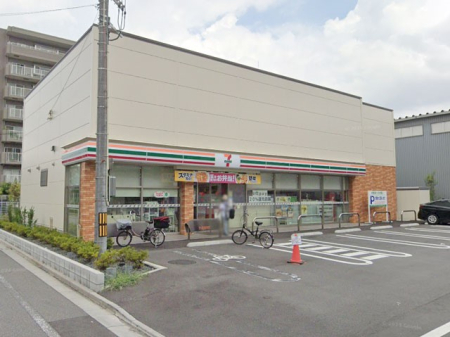 ���ӊ� �R���r�j 500m �Z�u��-�C���u�����≺1���ړX