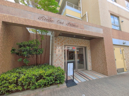 �G���g�����X -