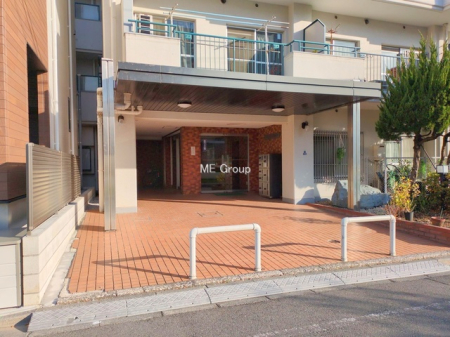 �G���g�����X -