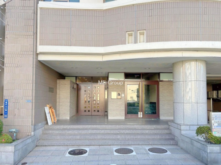 �G���g�����X -