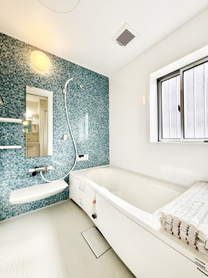 ���� ����̔�������Ă���閾�邢�������̂���o�X���[��