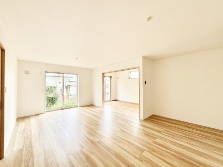 ���̑����� �Ƒ������R�ƏW�܂�e���̃X�y�[�X�ɂȂ肻��