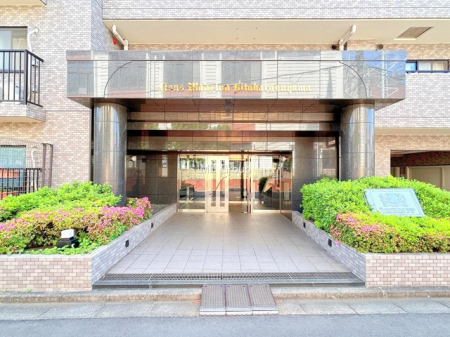 �G���g�����X -