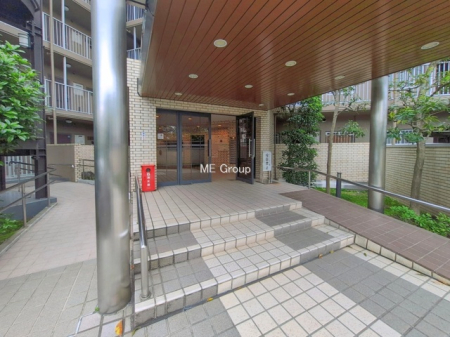 �G���g�����X -