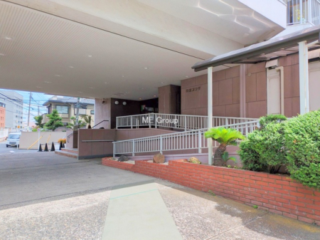 �G���g�����X -