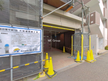 �G���g�����X -