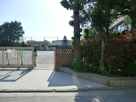 ���ӊ� ���w�Z 350m �O��s����O���w�Z