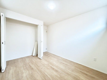 �q������ �q�������ɂ��������߂Ȏ��[�X�y�[�X�����Ղ�̋���