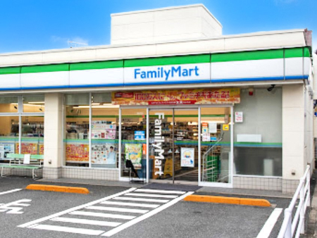 ���ӊ� �R���r�j 200m �t�@�~���[�}�[�g ���씒��X